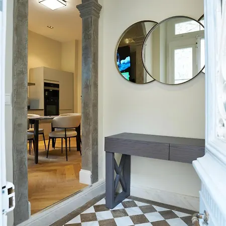 Garitsa 1 Apartment *